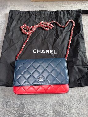 Preloved CHANEL quilted wallet on chain silver hardware tricolor great condition